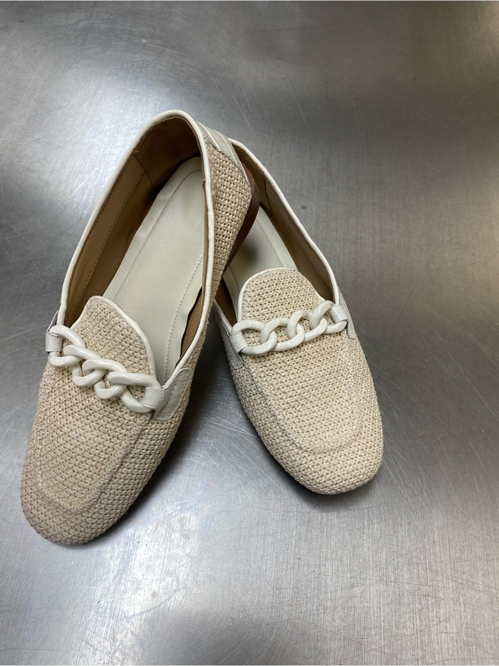 Donald Pliner Women's Cream Bethany 8M Woven Raffia Chain-Trim Loafers